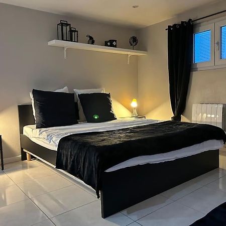 Cosy Studio - 10 Min Away From Cdg Aeroport - 30 Min Away From Paris - Parc Asterix - Olympic Games 2024 Le Thillay Exterior foto